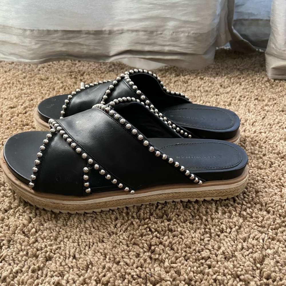 Zara slides